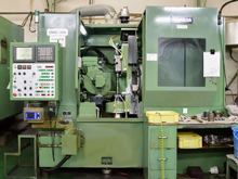 OHG-300 Gear Grinding Machine02